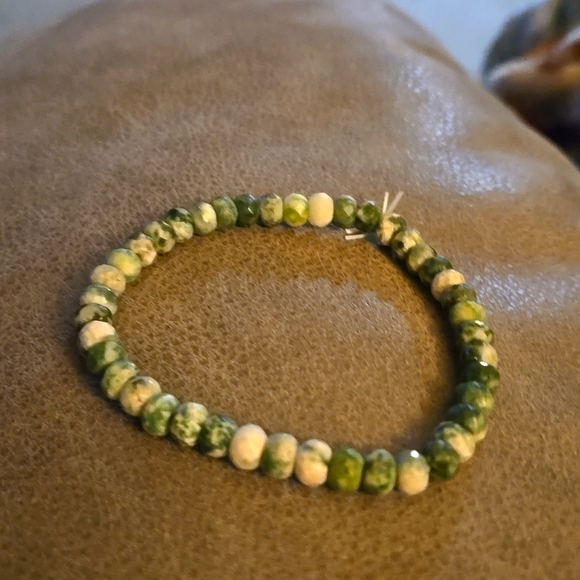 Tree Agate Natural Gemstone Hand crafted Bracelet. D136 - Picture 1 of 3